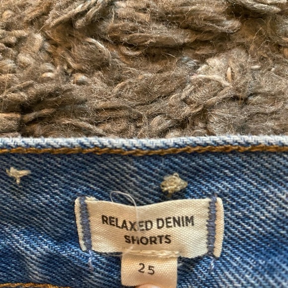 Madewell Relaxed Denim Shorts - Picture 2 of 3